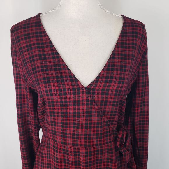 NWT Sanctuary Upbeat Faux Wrap Red Plaid Surplice V-Neck A-Line Mini Dress 8 - Picture 7 of 14